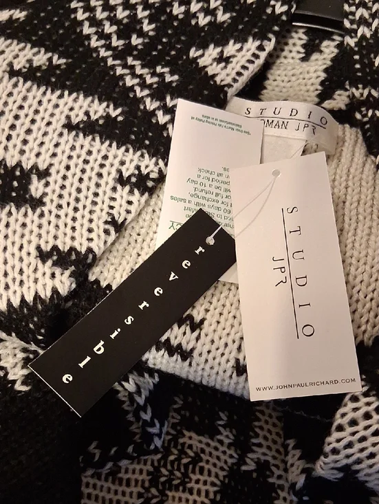 Cardigan Reversible Black And White By Studio Size 3X New With Tags - Picture 4 of 4